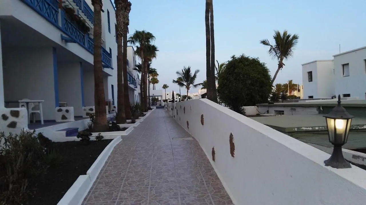 Aguazul - A Pie De Piscina Y Vistas Al Mar Apartment Puerto del Carmen  Spain